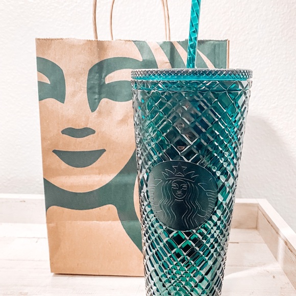 STARBUCKS HOLIDAY COLLECTION 2021 - Picture 6 of 7